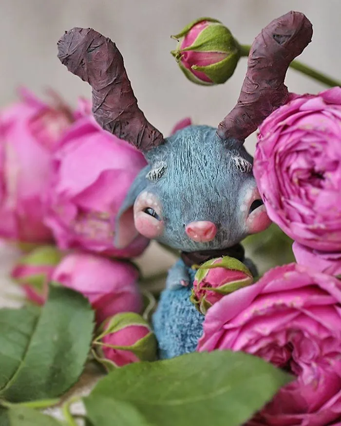 Me dedico a crear adorables y terroríficos muñecos (Nuevas creaciones)
