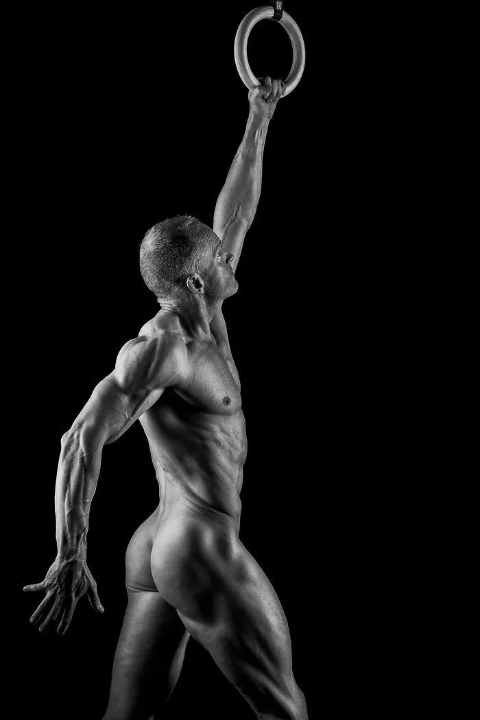 I Explore The Strength, Flexibility, And Power Of Human Body In These Portraits (NSFW)