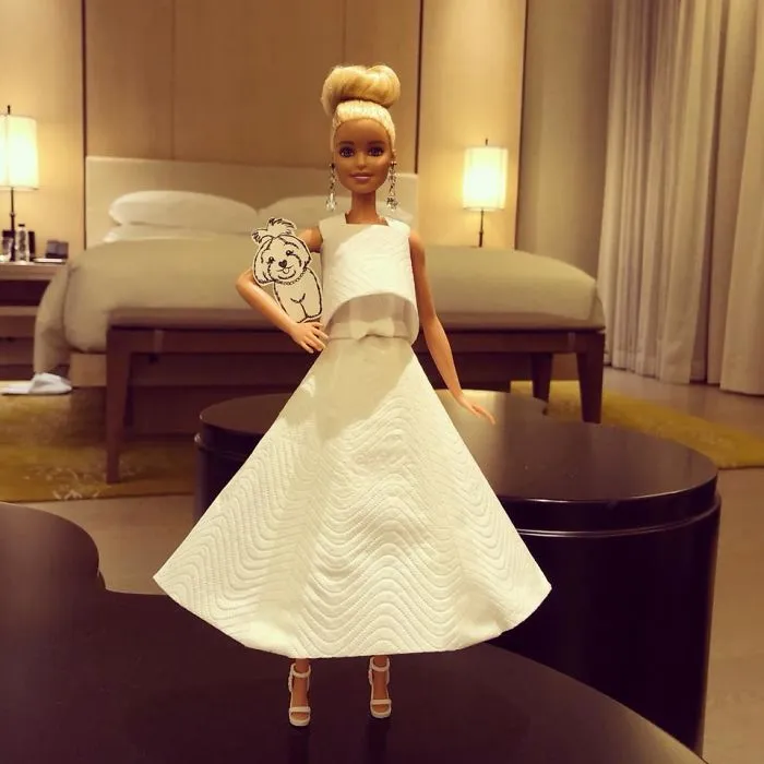 Man Uses Toilet Paper And Tissues To Create Wedding Dresses For His Barbies, And Result Is Amazing