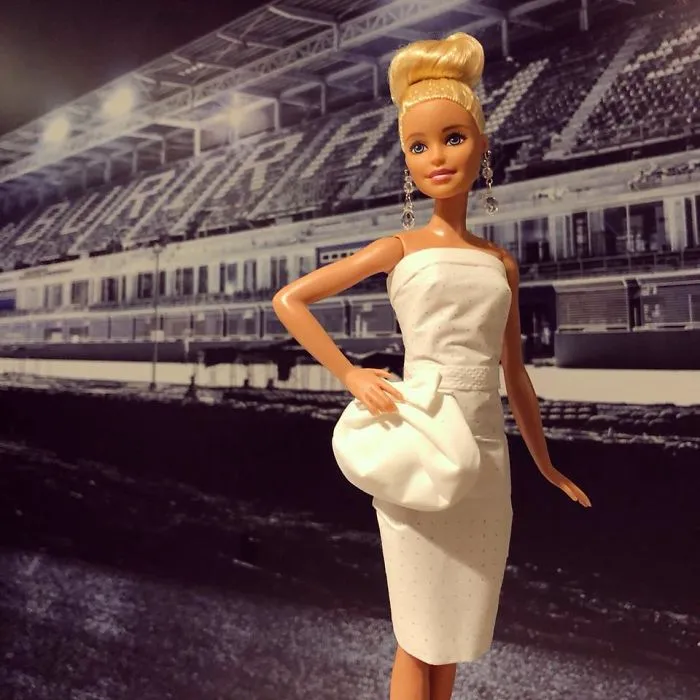 Man Uses Toilet Paper And Tissues To Create Wedding Dresses For His Barbies, And Result Is Amazing
