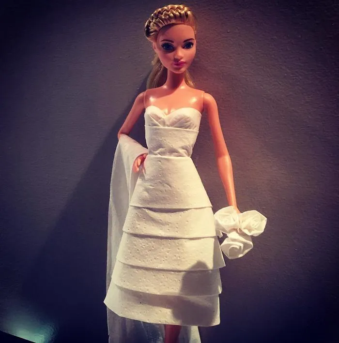 Man Uses Toilet Paper And Tissues To Create Wedding Dresses For His Barbies, And Result Is Amazing