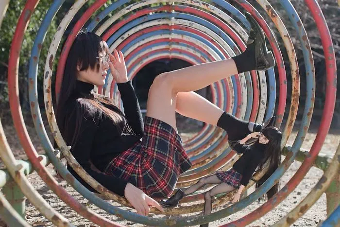 This Japanese Girl Takes Pictures Of Herself And A Doll That Looks Exactly Like Her And The results Are Hauntingly Beautiful