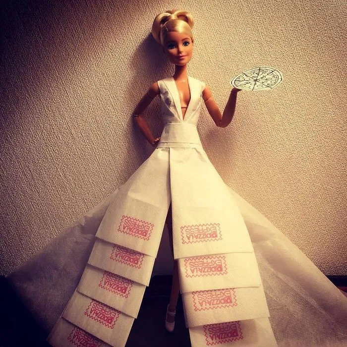 Man Uses Toilet Paper And Tissues To Create Wedding Dresses For His Barbies, And Result Is Amazing