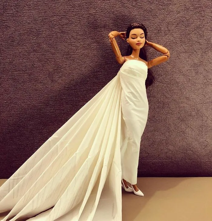 Man Uses Toilet Paper And Tissues To Create Wedding Dresses For His Barbies, And Result Is Amazing