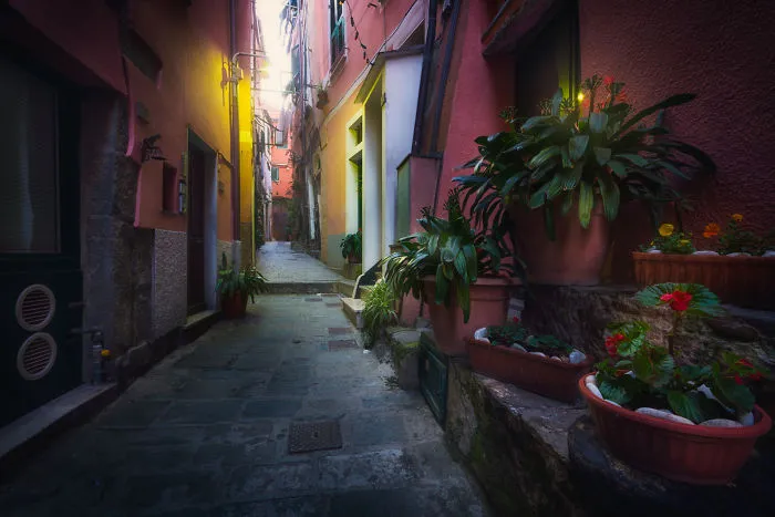 I Capture The Beauty Of Italian Back Alleys, And They Remind Me Of Fairy Tales