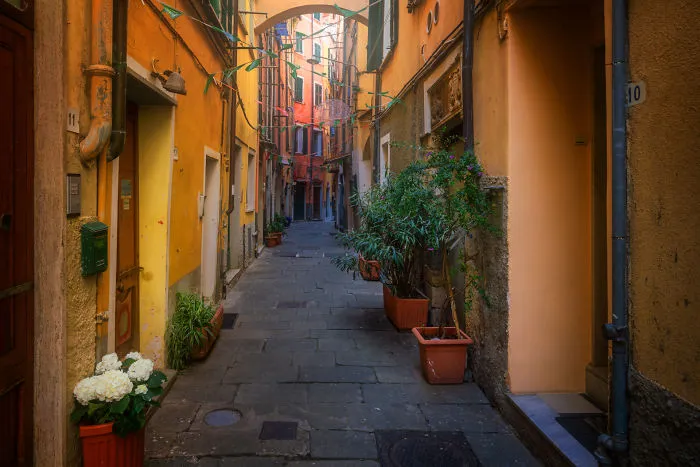 I Capture The Beauty Of Italian Back Alleys, And They Remind Me Of Fairy Tales
