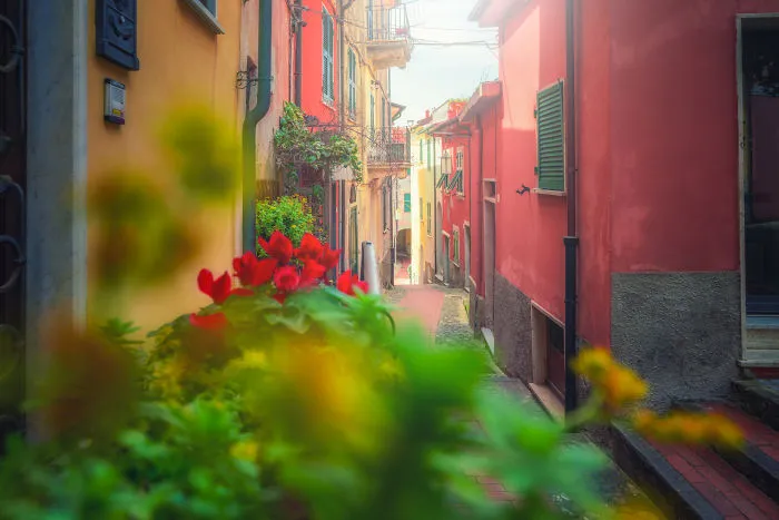 I Capture The Beauty Of Italian Back Alleys, And They Remind Me Of Fairy Tales