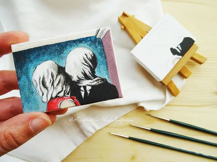 Mini Magritte