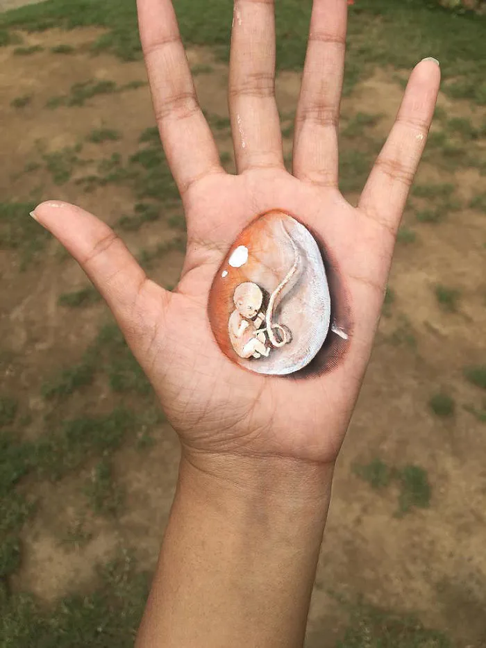 I Create Temporary 3D Paintings On My Left Hand (22 Pics)