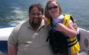 Obese Dad Finds Out He Needs 2 Seats On Evacuation Flight, Transforms His Body Beyond Recognition In 2 Years