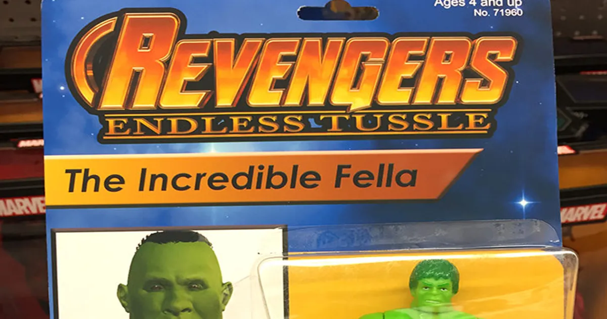 Estas figuras falsas de los Vengadores son tan cutres que han triunfado hasta agotarse