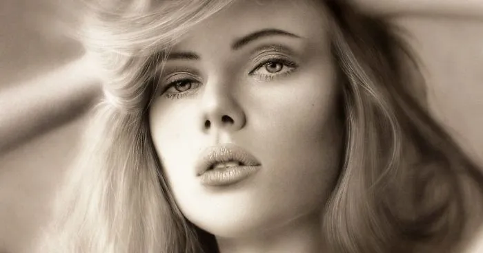 Watch This Photo-Realistic Drawing Materialise Right In Front Of Your Eyes