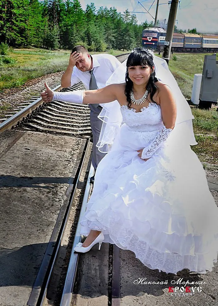 Honey, This Is Not How Hitchhiking Works