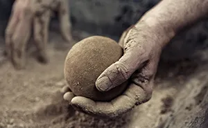 Japanese Are Polishing Dirt Balls To Perfection, And The Result Will Blow You Away