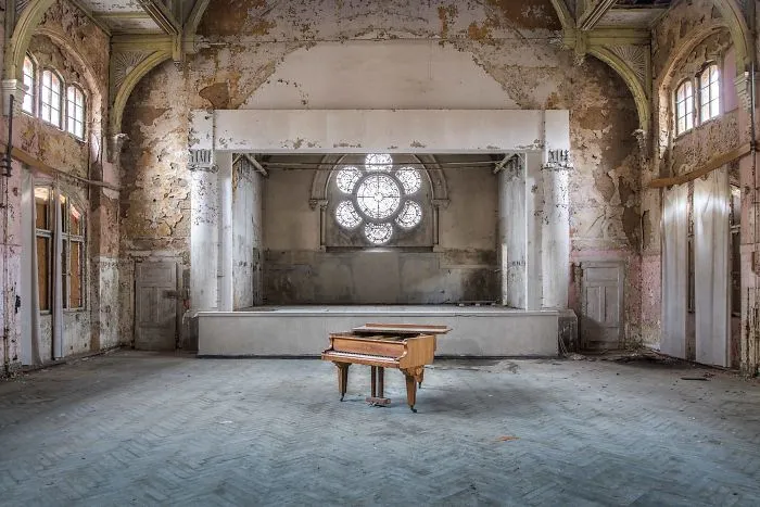 I Travel Through Europe In Search Of Forgotten Pianos In Abandoned Places