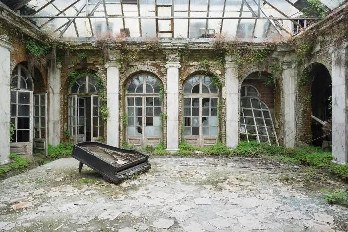 I Travel Through Europe In Search Of Forgotten Pianos In Abandoned Places