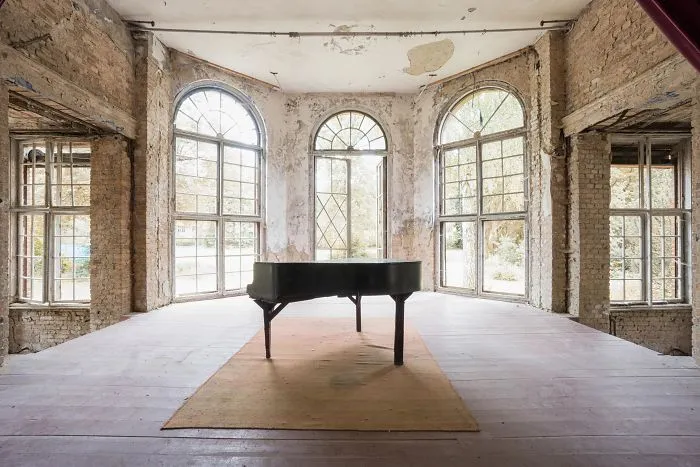 I Travel Through Europe In Search Of Forgotten Pianos In Abandoned Places
