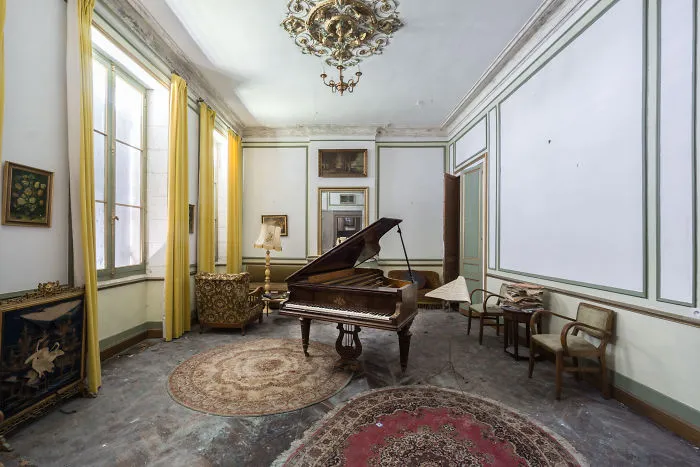 I Travel Through Europe In Search Of Forgotten Pianos In Abandoned Places