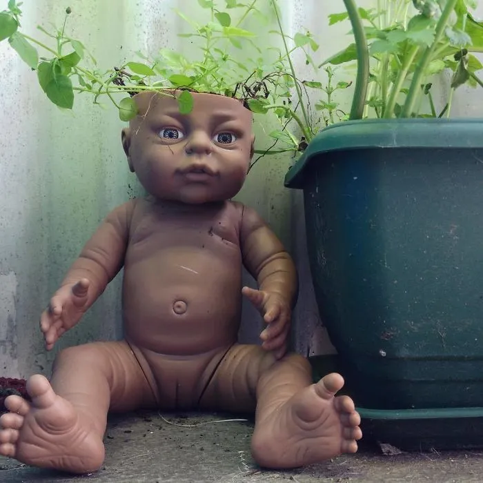 145 People Who Turned Old Dolls Into Planters And Scared The Hell Out Of Their Neighbors