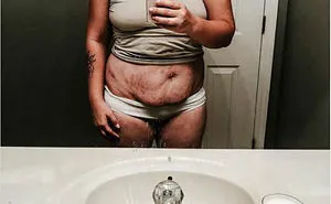 90 Brutally Honest Photos Of Post-Baby Bodies, That Women Are Sharing To Reveal The Truth No One Talks About