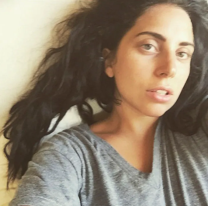 28 Times That Lady Gaga Abandoned The Makeup And Surprised The Internet In Its Instagram