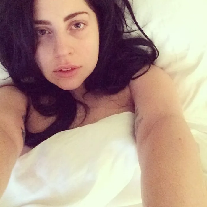 28 Times That Lady Gaga Abandoned The Makeup And Surprised The Internet In Its Instagram