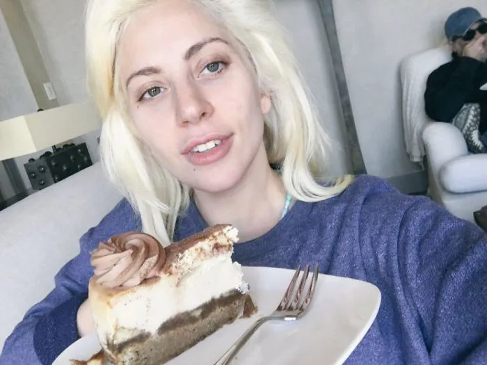 28 Times That Lady Gaga Abandoned The Makeup And Surprised The Internet In Its Instagram