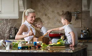 I Took These 22 Brutally Honest Photos Of Moms To Show What “Mother’s Day” Really Looks Like
