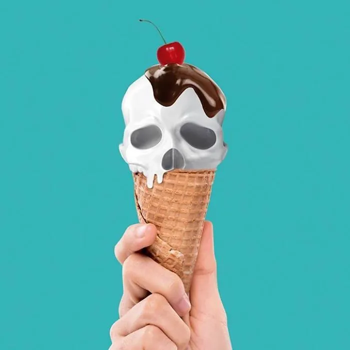 Artist Makes Incredible Manipulations That Will Surely Mess With Your Head