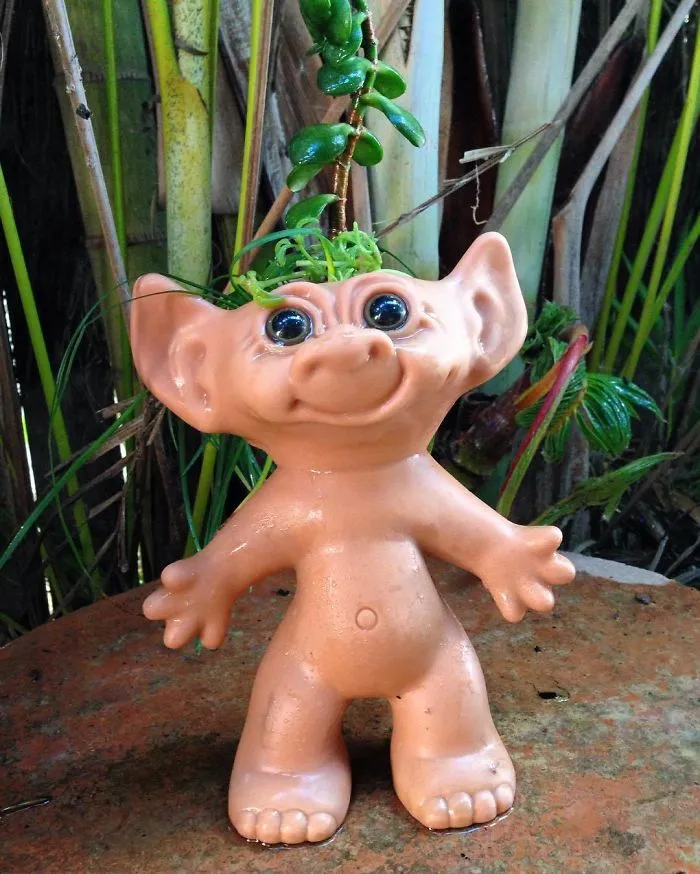 145 People Who Turned Old Dolls Into Planters And Scared The Hell Out Of Their Neighbors