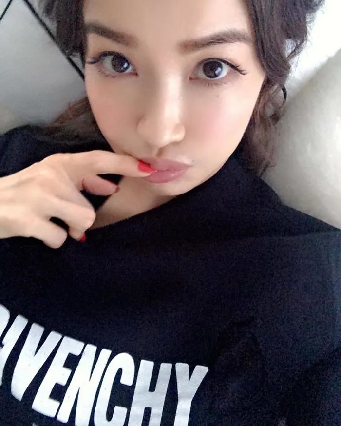 This Japanese Model Revealed Her Actual Age, And Nobody Believed Her