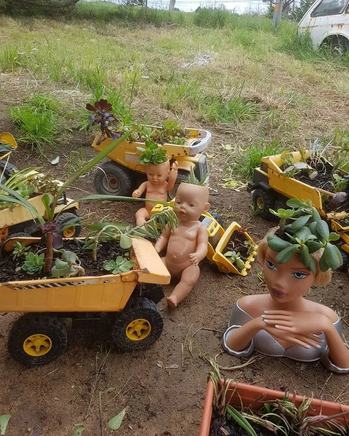 145 People Who Turned Old Dolls Into Planters And Scared The Hell Out Of Their Neighbors