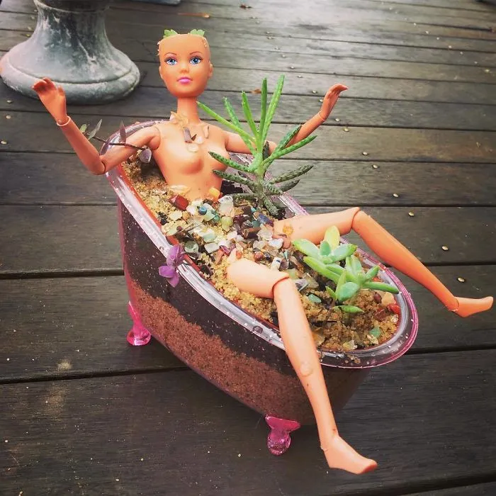145 People Who Turned Old Dolls Into Planters And Scared The Hell Out Of Their Neighbors