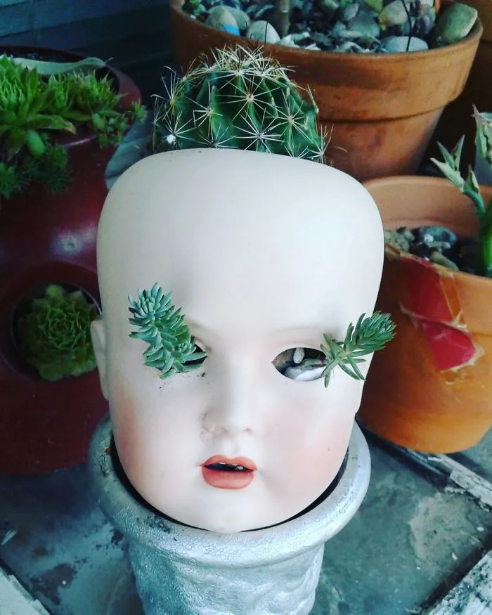 145 People Who Turned Old Dolls Into Planters And Scared The Hell Out Of Their Neighbors