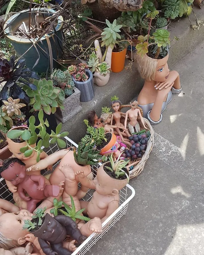 145 People Who Turned Old Dolls Into Planters And Scared The Hell Out Of Their Neighbors