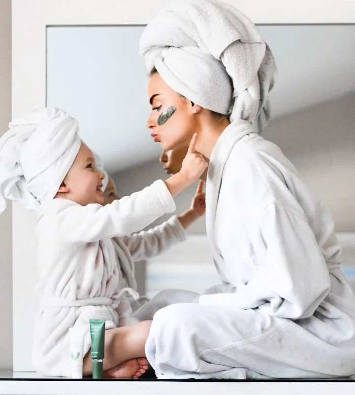 55 Fun Photos Of My Family That I Took To Fight Boredom