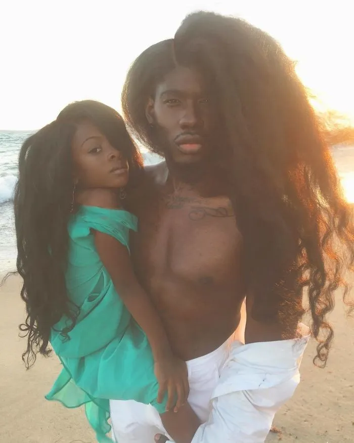 Father & Daughter Duo Takes Over The Internet With Their Natural Hairdos