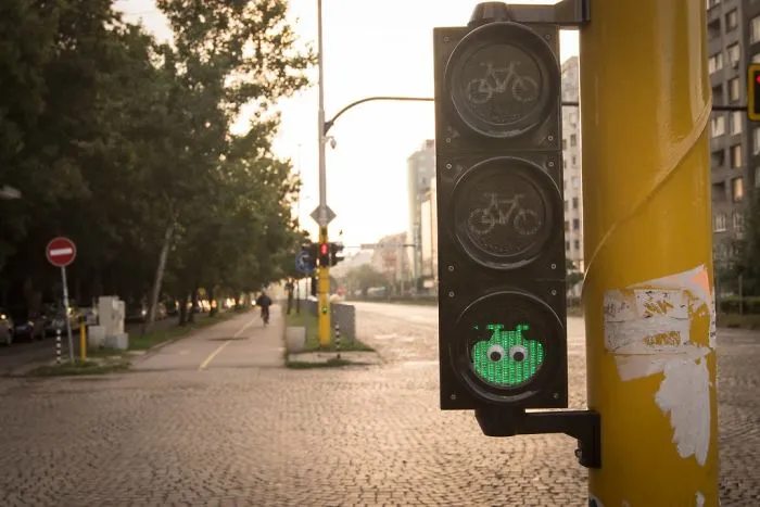 I Bring Bulgarian Streets To Life By Putting Googly Eyes On Random Objects