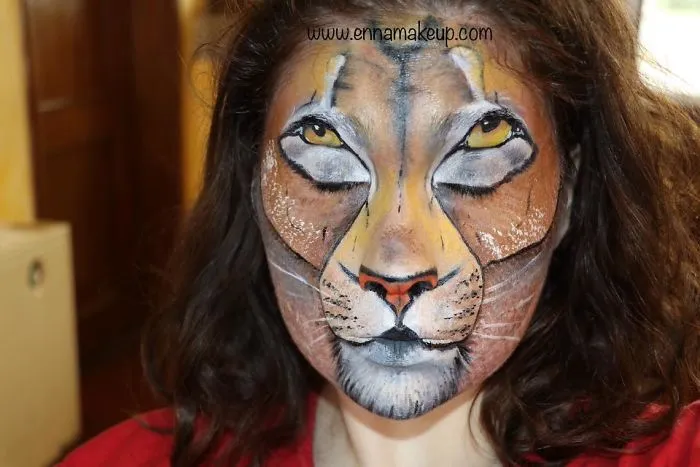 Disabled Girl Paints Herself