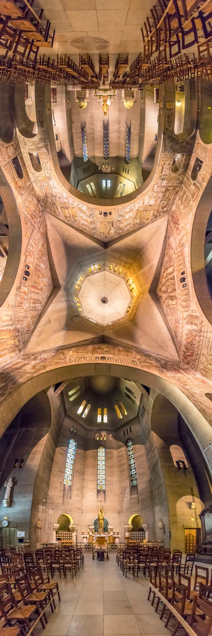 Eglise Saint-Pierre De Chaillot
