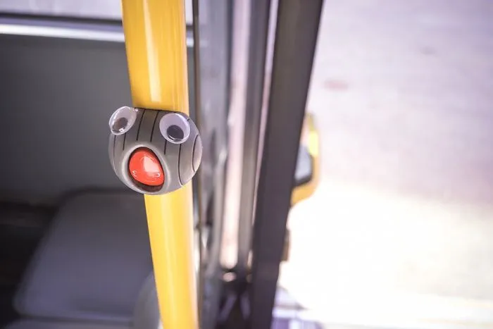 I Bring Bulgarian Streets To Life By Putting Googly Eyes On Random Objects