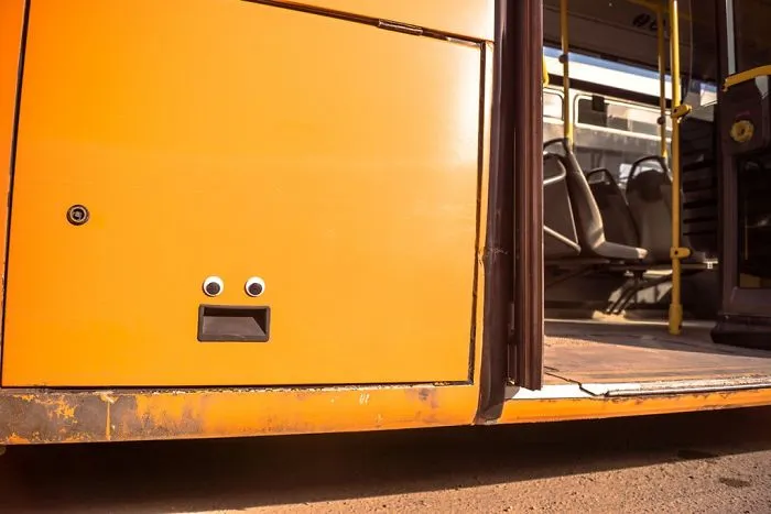 I Bring Bulgarian Streets To Life By Putting Googly Eyes On Random Objects