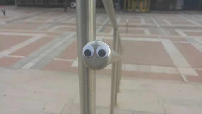 I Bring Bulgarian Streets To Life By Putting Googly Eyes On Random Objects