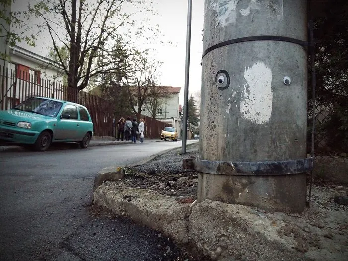 I Bring Bulgarian Streets To Life By Putting Googly Eyes On Random Objects