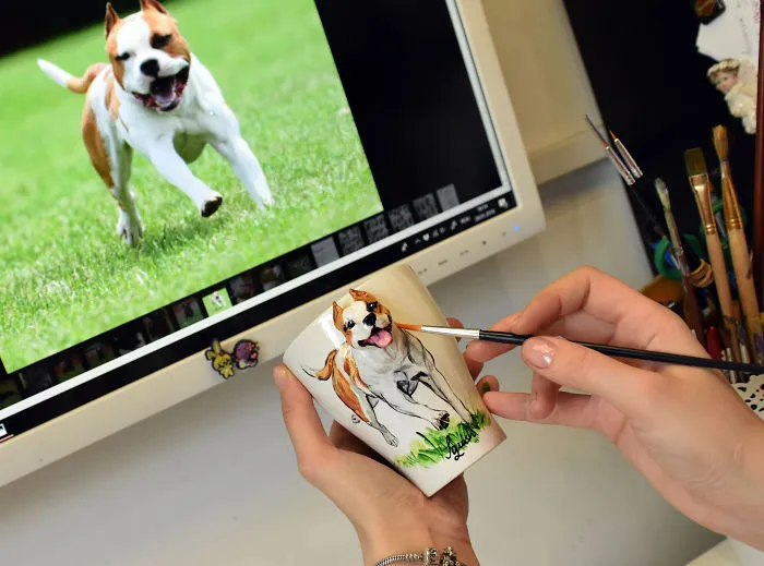 I Create 3D Sculptures Of People's Pets On Mugs Completely By Hand
