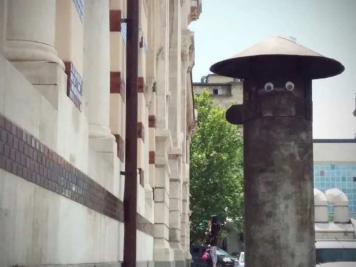 I Bring Bulgarian Streets To Life By Putting Googly Eyes On Random Objects