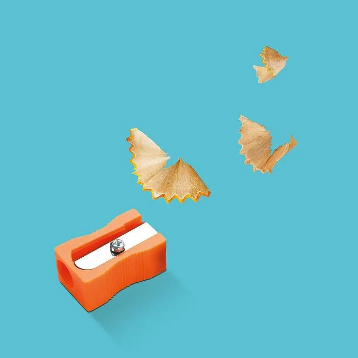 Artist Makes Incredible Manipulations That Will Surely Mess With Your Head
