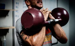 Guy Tries Pre-Workout Powder He Finds At Work, And Side Effects Are So Strong He Writes Hilarious Amazon Review