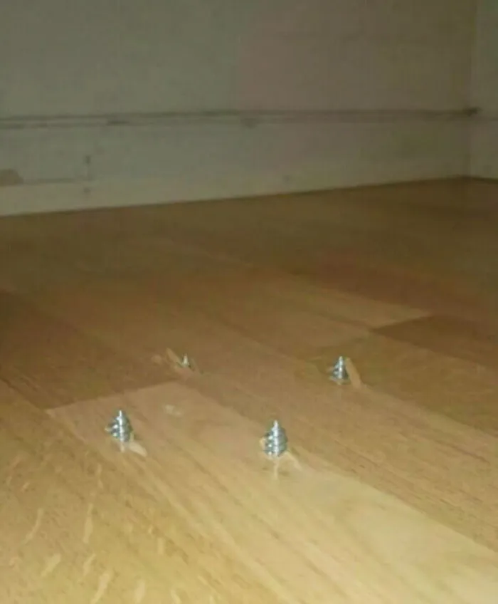El vecino tiene un candelabro nuevo