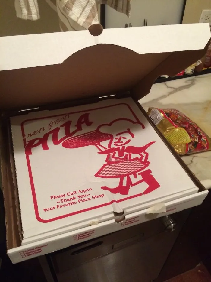 Pizza Guy Delivers My Pizza In A Second Box To Keep It Extra Warm In This Cold